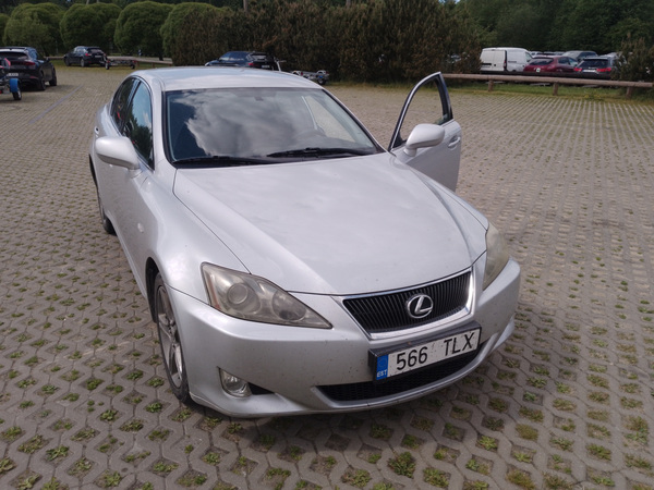 Lexus IS 220D