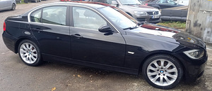 BMW 325XI (3 foto / 7)