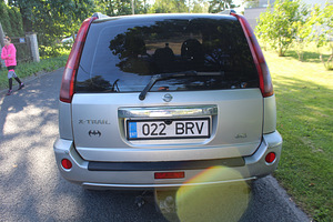 Nissan X-Trail (4 foto / 12)
