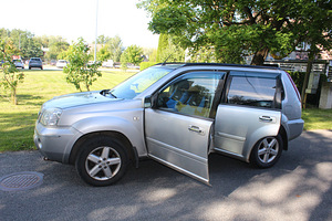 Nissan X-Trail (5 foto / 12)