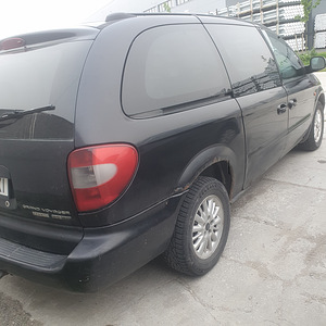 Chrysler Grand Voyager IV (6 foto / 8)
