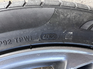 Audi 5x112 275/40 R21 (5 foto / 9)