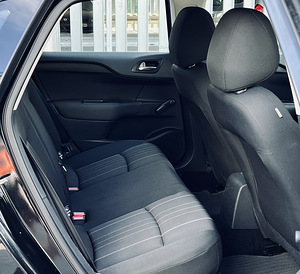 Citroen C4 Elegance 1.4 70kW (8 фото из 9)