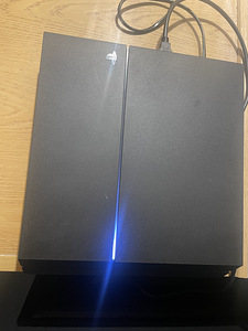Play Station 4 1TB (1 фото из 3)