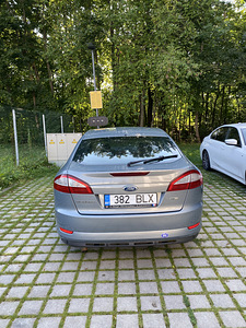 Ford Mondeo (4 foto / 10)