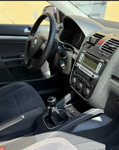 Volkswagen Jetta (4 foto / 7)