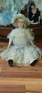 Kogutav portselannukk Rubi doll collection, Tomas Beker 75 (1 foto / 1)