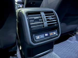 Volkswagen Passat R-Line 1.8 132kW (12 foto / 15)