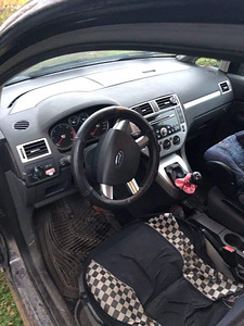 M/V ford focus c-mac 2,0tdci, 100kw, 2006, 6ne manu (6 foto / 8)