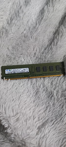 Оперативная память DDR3 2 ГБ