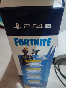 Mängukonsool PS4 1TB Pro (2 foto / 3)