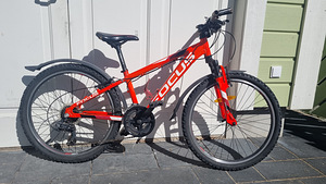 Laste jalgratas Focus 24". 130-155cm pikkusele lapsele. (1 foto / 4)