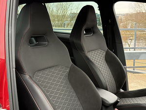 SEAT Tarraco FR 4 2.0 TDI 147kW (11 фото из 14)