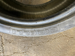 Летние шины Pirelli (2 фото из 5)