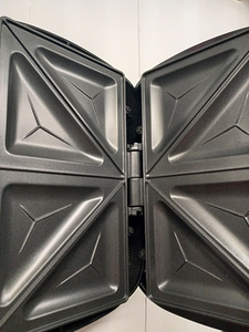 Бутербродница HENSKE 750 W — новая, бесплатная доставка (4 фото из 5)