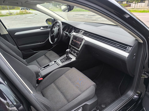 Volkswagen Passat 2.0 TDI 110 kW (4 foto / 15)