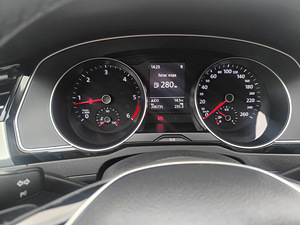 Volkswagen Passat 2.0 TDI 110 kW (14 foto / 15)