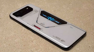 Uueväärne Asus ROG Phone 6 Pro (1 foto / 2)