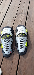 SX-1 youth knee protector (1 foto / 2)