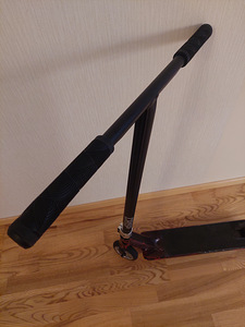 Cамокат CRISP ULTMA 4.8 PRO SCOOTER (2 фото из 4)