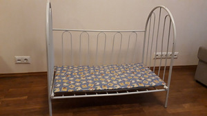 Beebivoodi valge metall 70x100 cm (2 foto / 2)