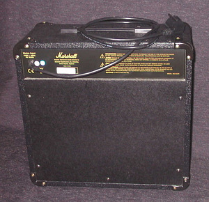 Гитарный усилитель Marshall MG15 CDR (3 фото из 5)