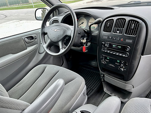 CHRYSLER VOYAGER 2.8CRD ATM JARELMAKSU VÕIMALUS (10 foto / 15)