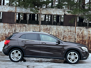 MERCEDES BENZ GLA 220CDI 4MATIC INDIVIDUAL (5 foto / 15)