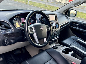 LANCIA GRAND VOYAGER PLATINUM FACELIFT MY2013 JARELMAKS (9 foto / 15)