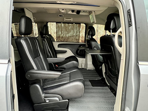 Lancia Voyager GRAND PLATINUM FACELIFT MY 2015 (9 foto / 15)