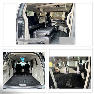 Lancia Voyager GRAND PLATINUM FACELIFT MY 2015 (12 foto / 15)