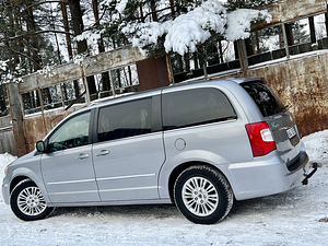 Lancia Voyager GRAND PLATINUM FACELIFT MY 2015 (6 foto / 15)