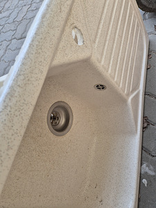 Müün looduslikust kivist valamu (1 foto / 5)