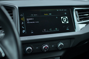 Audi A1 Pro Line B&O Premium package (9 foto / 15)