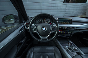 BMW X5 Sportline 3.0 Twin-power Turbo (13 foto / 15)