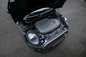 MINI Cooper SE Facelift Sport OKSJON (15 foto / 15)