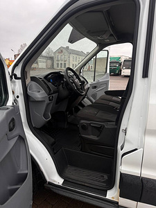 Ford Transit 2.2 92kW (8 foto / 15)