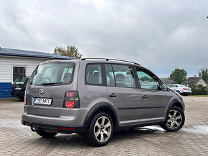 Volkswagen Touran CROSS 1.9 77kW (6 foto / 15)