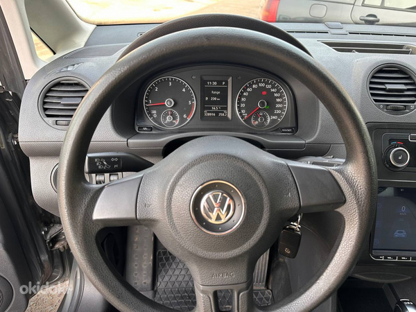 Volkswagen Caddy Maxi 1.6 75kW (фото #9)