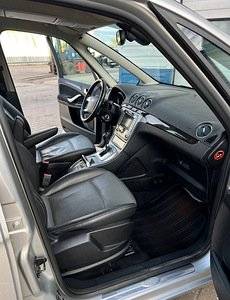 Ford Galaxy Comfort 2.0 96kW (12 foto / 15)