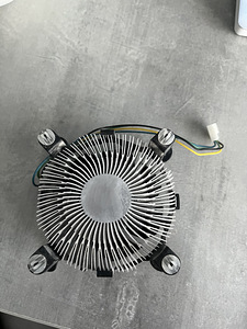 Protsessor i3-10100f (2 foto / 4)