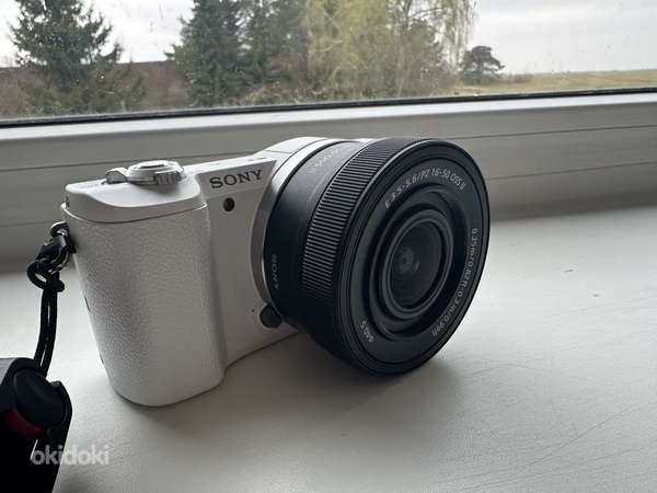 Sony A5100 + 16-50 OSS II