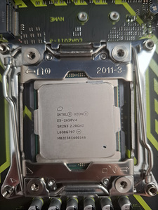 Игровая материнская плата (Gaming Motherboard) (2 фото из 10)