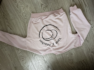 Продам женские кофты (3 фото из 10)