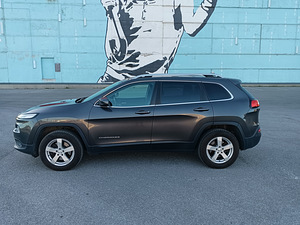 Jeep Cherokee Limited (13 foto / 14)