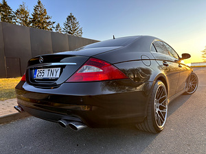 Mercedes Benz CLS 320 CDI - 2007 MB AMG BODYKIT (6 фото из 15)