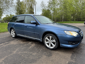 Subaru Legacy 3.0i 180kw SI-drive (4 foto / 7)
