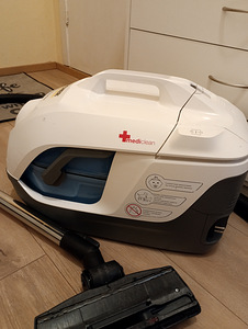 Veefiltriga tolmuimeja Kärcher DS 6.000 (4 foto / 10)