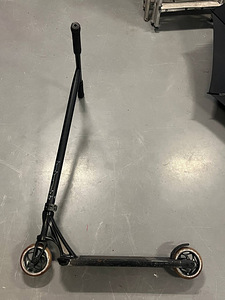Trikirollerit Blunt Prodigy S9 Street Black (3 foto / 4)