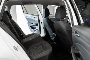 2021 Volkswagen Golf Style 2.0 TDi 110kw ATM (11 foto / 15)